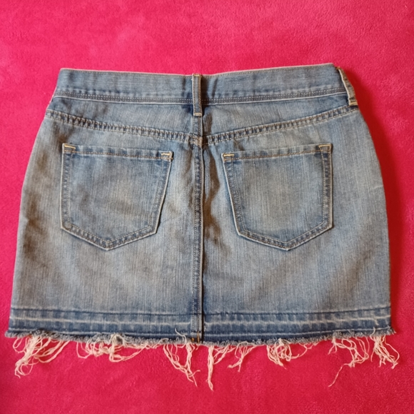 Old Navy Miniskirt - Picture 2 of 3